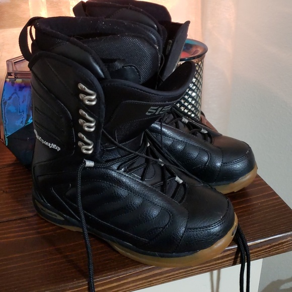 5150 snowboard boots